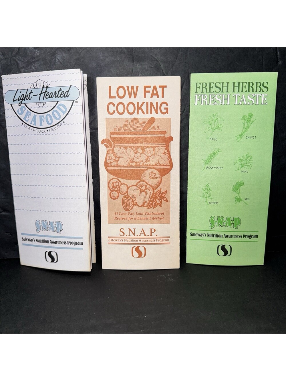Vintage Safeway Menu Magic Recipe Cards Lot Seafood Poultry Beef Desserts 1989